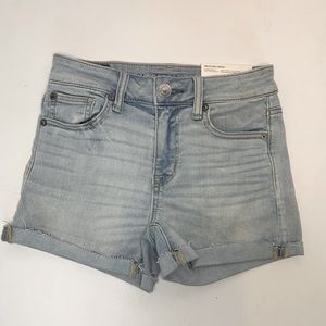 NWT. American eagle high rise shortie shorts